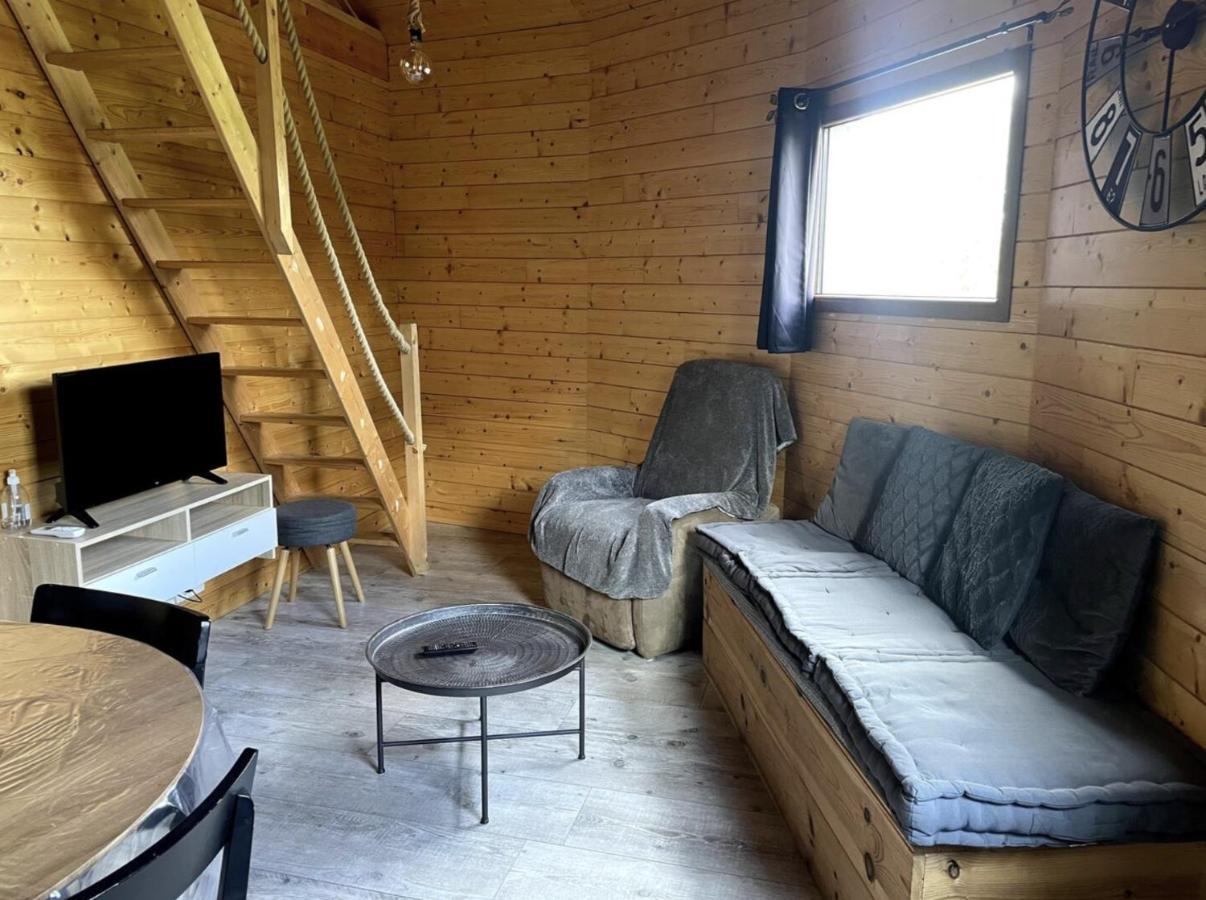 Gite Pour 4 Personnes Saint-Martin-du-Fouilloux  Exteriör bild